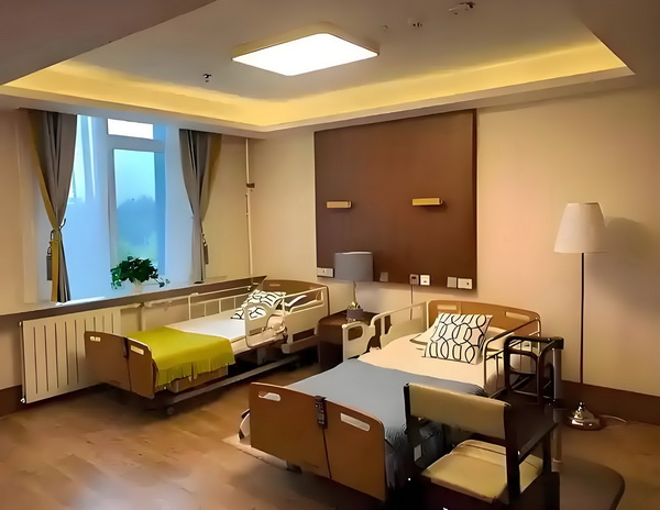 吓跑皇帝迎国师：替嫁丑后